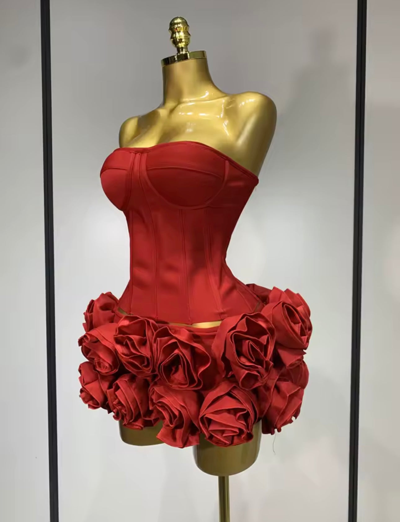 The ROSELLlA 2piece £89