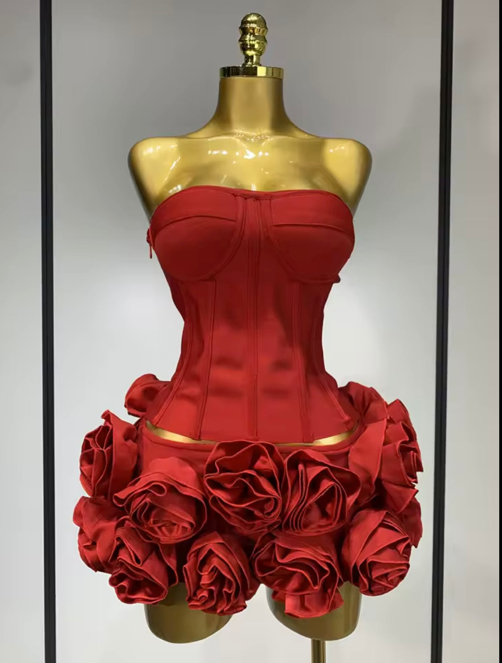 The ROSELLlA 2piece £89