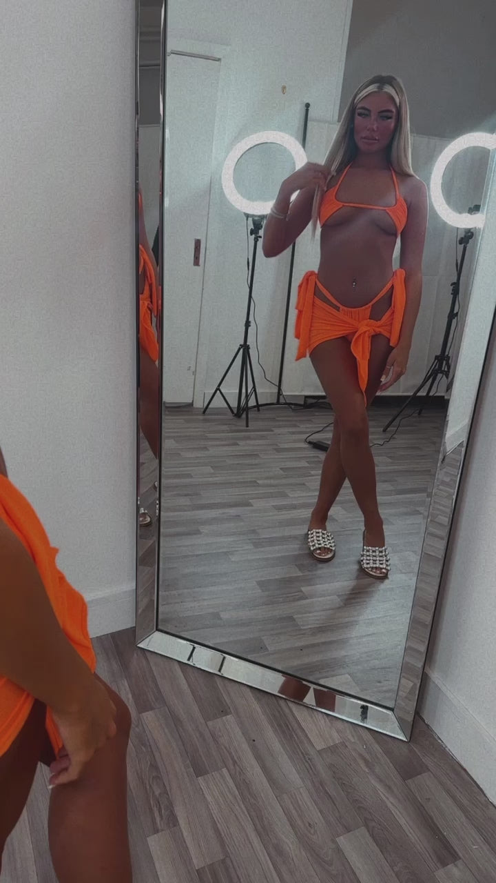 The DREAMY Bikini & MATCHING Sarong £45